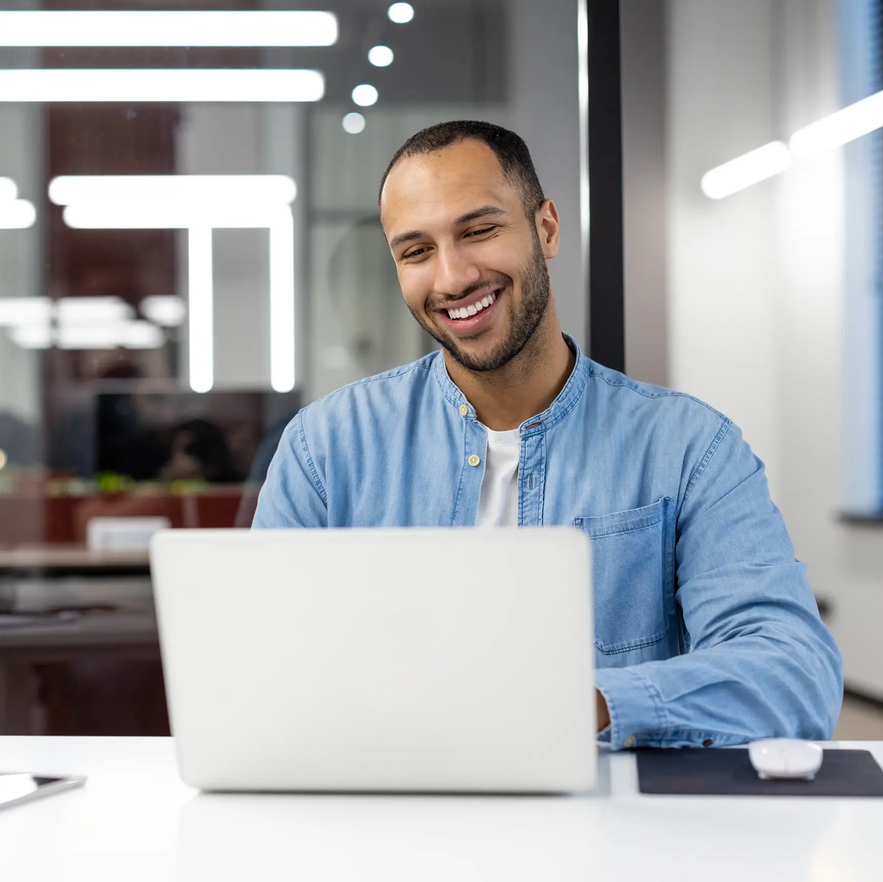 How Chiropractic Care Supports Desk Work